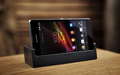 挑战iPhone 4 摩托罗拉Droid X 6月23日上市
